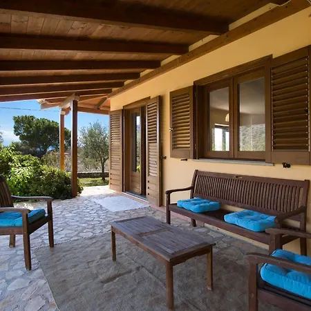 Two-bedroom In Smaria Di Ricadi -vv- 度假居 Santa Maria